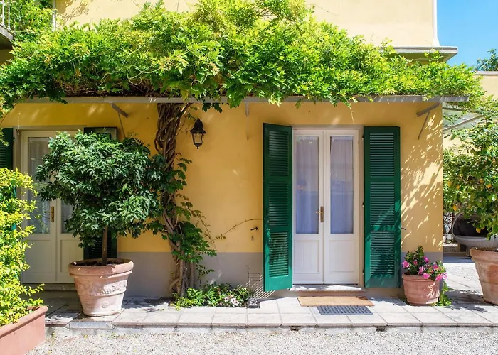 The Lemon Tree House - Center Apartment